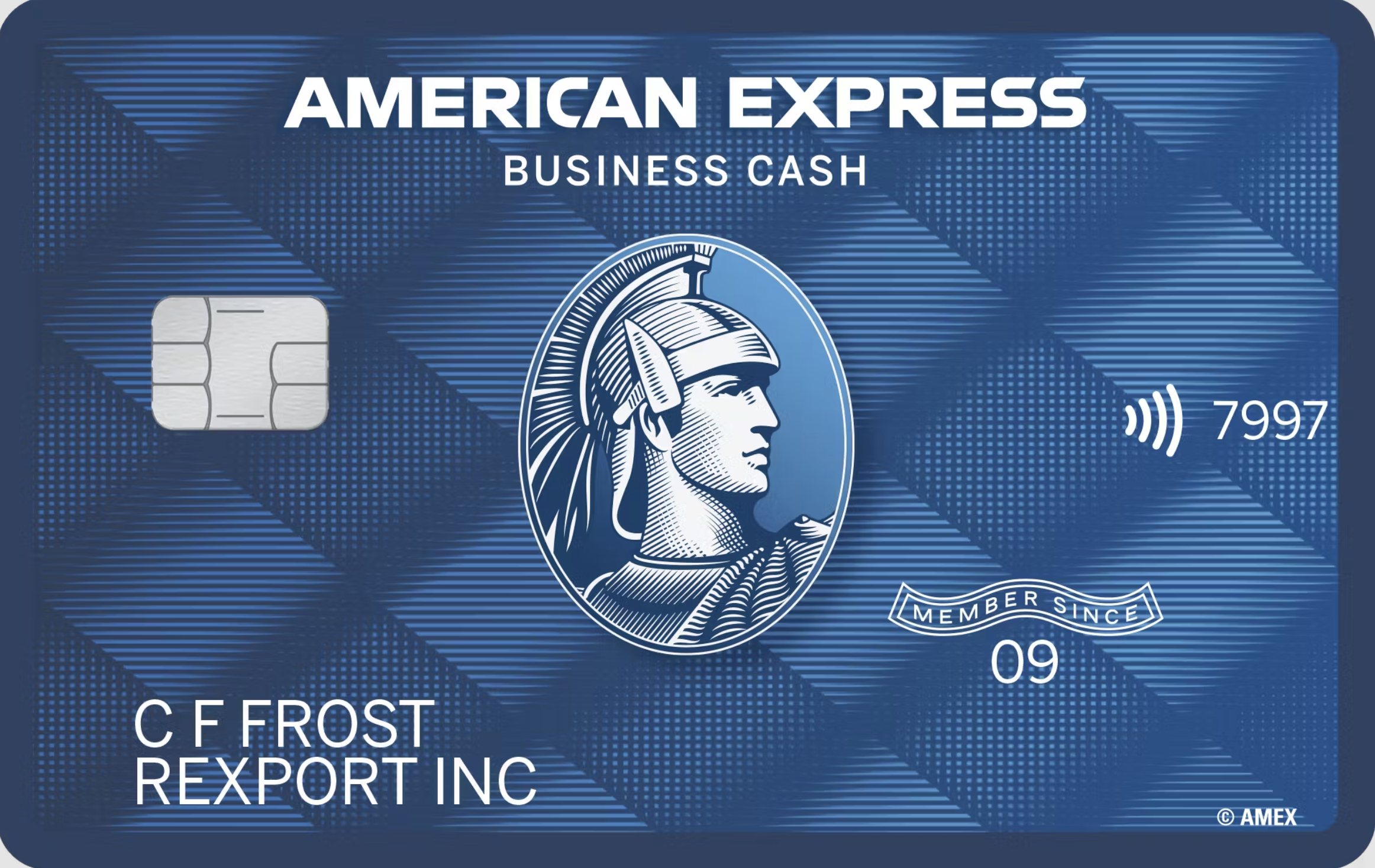 "Imagen de la tarjeta Blue Business Cash™ de American Express. La tarjeta presenta un diseño distintivo en tonos azules que forma rombos. Esta tarjeta de crédito está diseñada específicamente para empresas y ofrece beneficios exclusivos para los titulares.